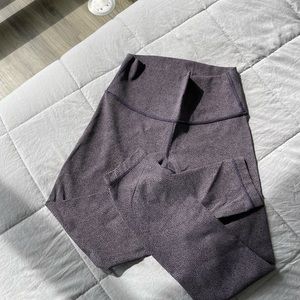 Lululemon legging size 6